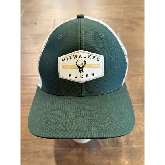 '47 Brand Green NBA Milwaukee Bucks Patch Adjustable SnapBack Trucker Hat NWT - Picture 2 of 8